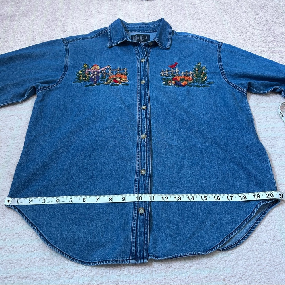 VNTG 90's Fall Harvest Embroidered Chambray Denim Shirt Cotton Size PETITE Large - Picture 11 of 16